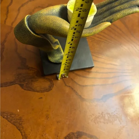 Elegant Hand Sculpture with Candle Holder - Picture 6 of 6